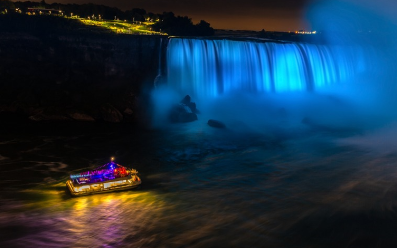 uncover-the-natural-wonders-of-niagara-falls-with-our-day-and-nigh-boat-cruise-trip-800x500-1694874081.jpg